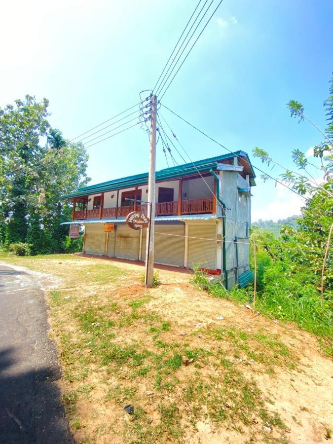 Happy Feet Diyaluma Bed & Breakfast Koslanda Bagian luar foto